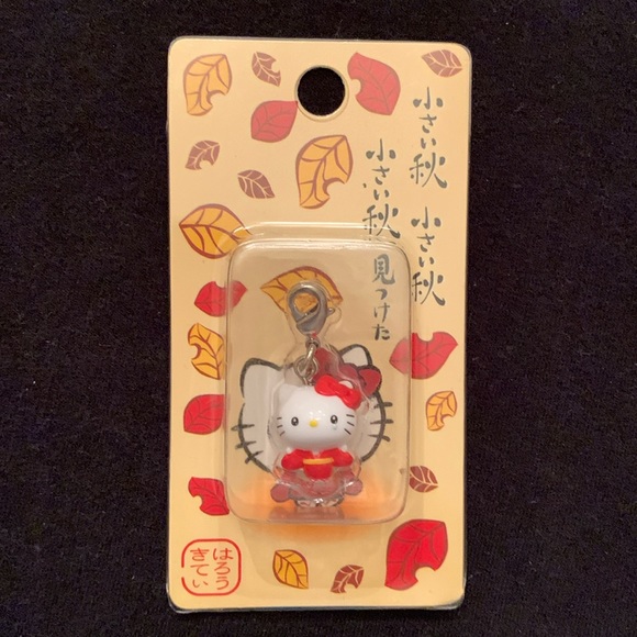 Hello Kitty Y2K mini charm 2004 NWT